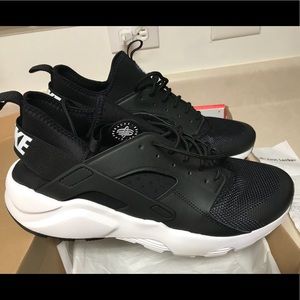 Nike Air Huarache Run Ultra Sneakers Sz 11.5 Men